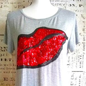 Bisou Bisou by Michele Bohbot sequin lips t-shirt